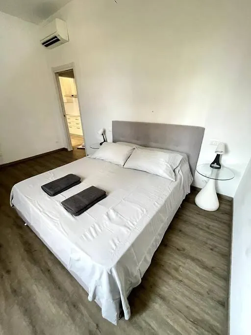 The Modern House Apartment Mantova