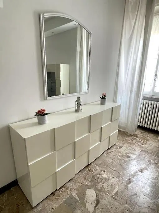 The Modern House Apartment Mantova 0*,